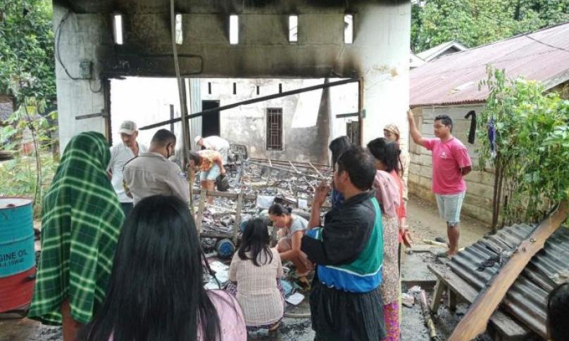 Kebakaran Ruko di Mappedeceng, Kerugian Capai Ratusan Juta Kebakaran Ruko di Mappedeceng, Kerugian Capai Ratusan Juta