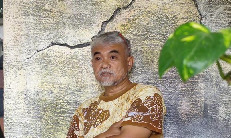 Guru Seni Rupa Listyo Sigit, Drs. Suhardi 