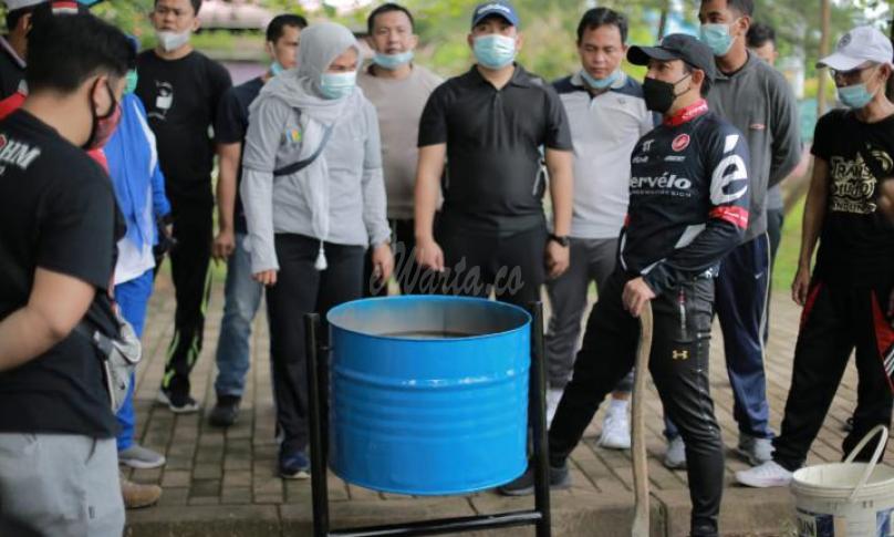 Tumpukan Sampah Pantai Panjang Bakal Disulap Jadi Taman Hipmi