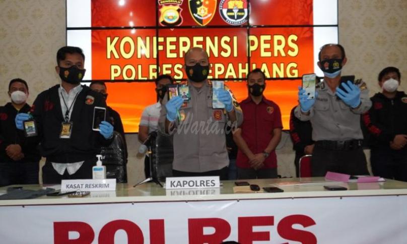 Warga Ujan Mas Ditetapkan Tersangka Pornografi