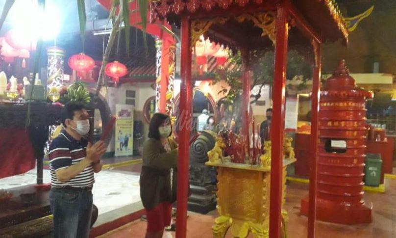 Potret Penerapan Prokes di Vihara Saat Perayaan Imlek