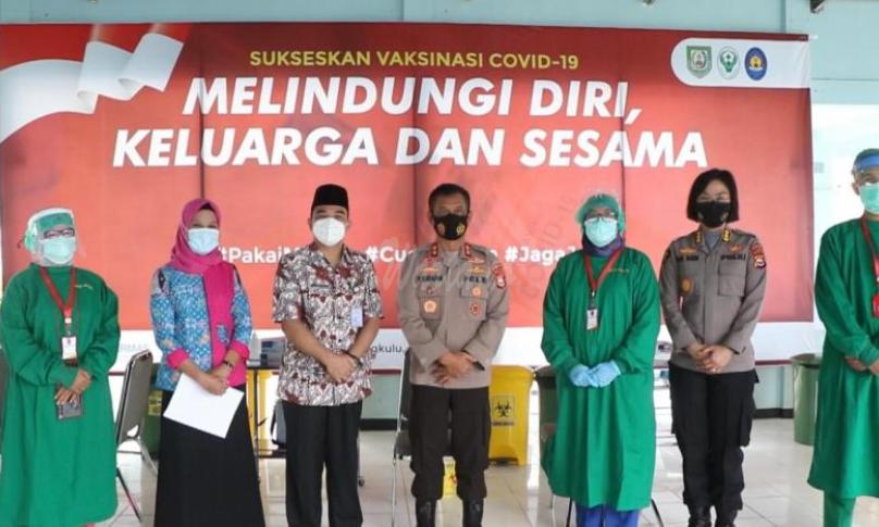 Maret, Pejabat Publik Bengkulu Divaksin 