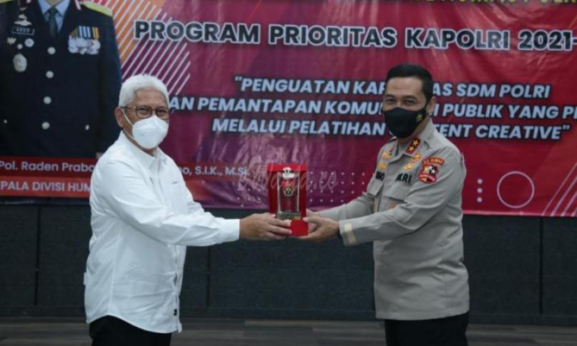 Divisi Humas Polri menggelar pelatihan konten kteatif bagi personel Humas di seluruh Indonesia