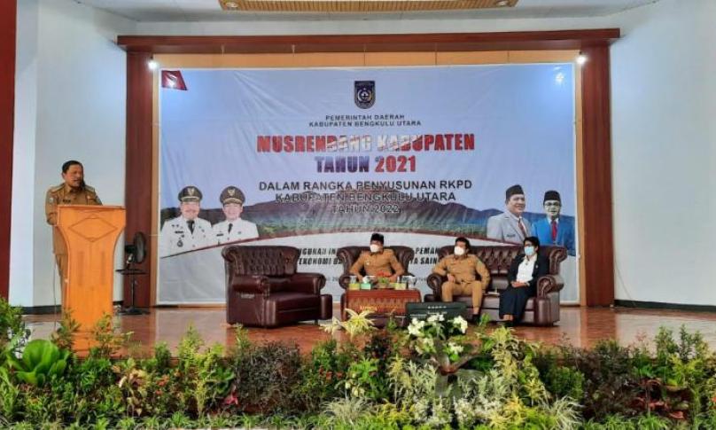 Wakil Gubernur Rosjonsyah pada acara Musrenbang yang digelar di SD Model Bengkulu Utara, 15/03/2021.
