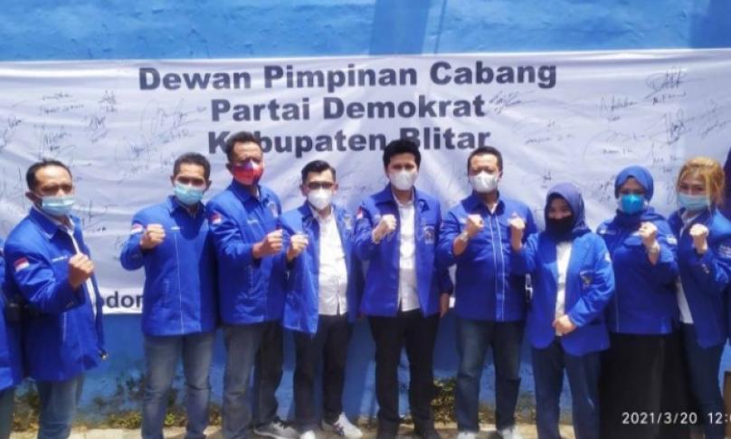 Emil Dardak Kunjungi Kantor Demokrat Kabupaten Blitar
