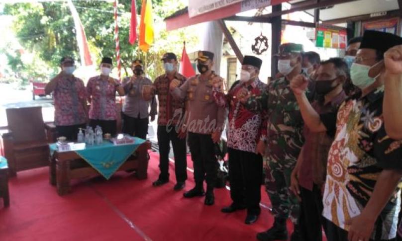 Wali Kota Blitar Melaksanskan Monitor PPKM Mikro Posko RW 07 jalan serayu Kelurahan Bendo