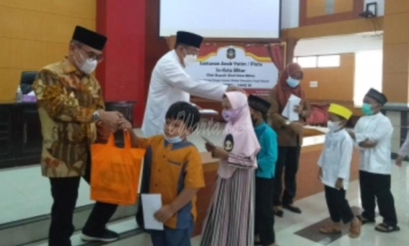 Jumat Berkah, Walikota Blitar Santuni Anak Yatim Piatu