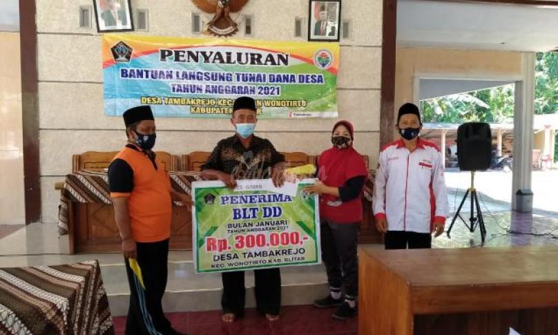 Penyaluran BLT-DD Tahap Pertama Tahun 2021 Desa Tambakrejo Berjalan Lancar