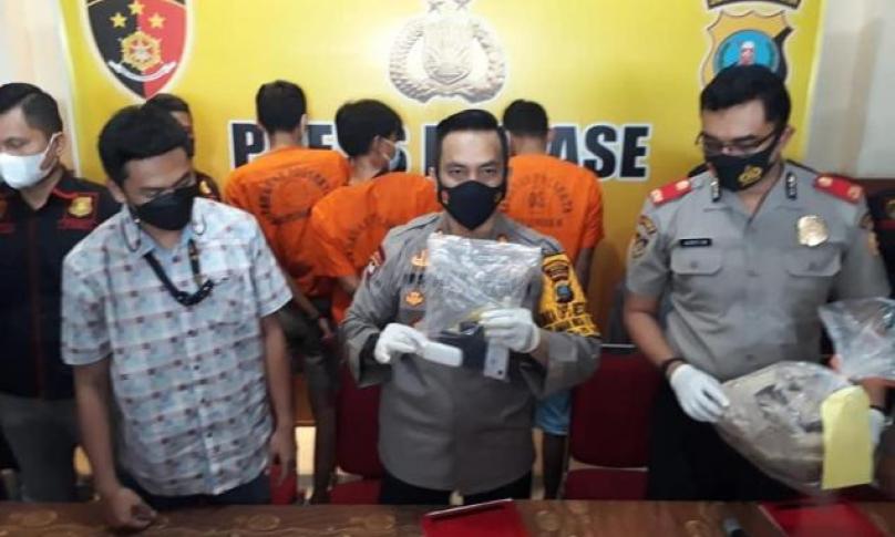 Polisi Amankan Tiga Tersangka dan Sita Barang Bukti Ganja 40 Kg di Medan