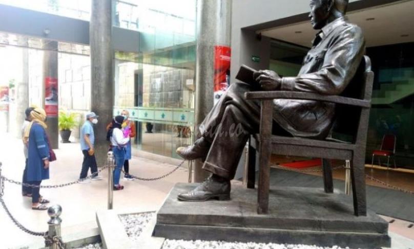  Jelang Lebaran, Wisata Ziarah Makam Bung Karno Blitar Dibuka