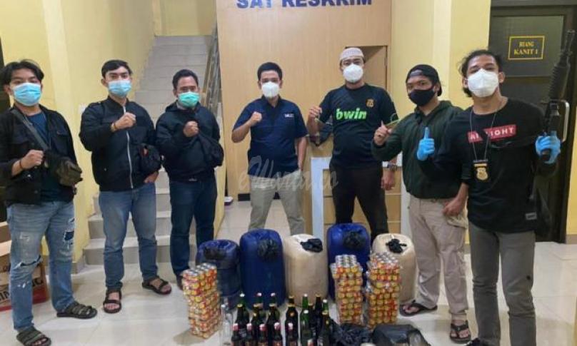 Ops Pekat, Polres Lebong Amankan Belasan Botol Miras