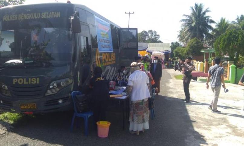 Polres Bengkulu Selatan Gelar Vaksinasi Drive Thru