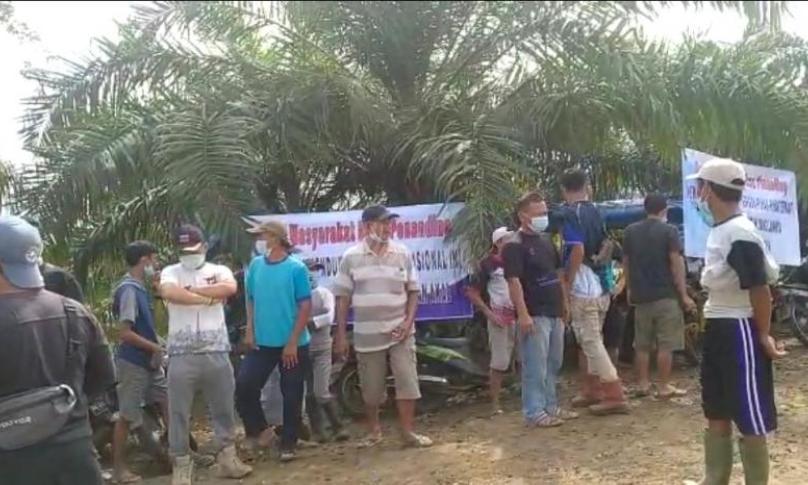 Warga Penanding Serbu Kantor HKI