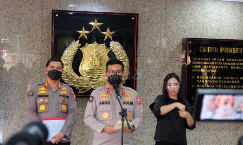  Kadiv Humas Polri Irjen. Pol. Raden Prabowo Argo Yuwono, S.I.K., M.Si.,