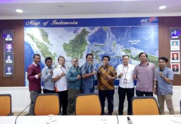 Pengurus AMBO disambut langsung GM Pelindo II Bengkulu (Hambar Wiyadi)
