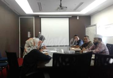 Walikota Bengkulu di dampingi Kepala Dinas PBK ajukan tambahan armada ke Kemendagri