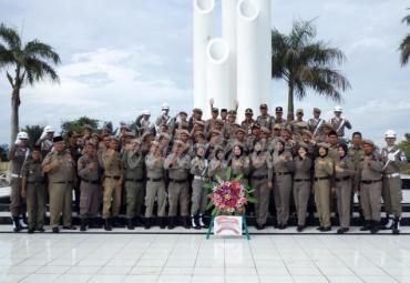 HUT ke-69 Satpol PP gelar tabur bunga di Makam Pahlawan