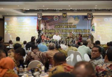 Menteri Desa, Pembangunan Daerah Tertinggal, dan Transmigrasi Eko Putro Sandjojo menghadiri acara Dialog interaktif "JAKSA MENYAPA" pengawalan terhadap penyaluran dan pemanfaatan Dana Desa tahun 2019 melalui program jaga desa. Foto:MugiMenteri Desa, Pembangunan Daerah Tertinggal, dan Transmigrasi Eko Putro Sandjojo menghadiri acara Dialog interaktif "JAKSA MENYAPA" pengawalan terhadap penyaluran dan pemanfaatan dana Desa tahun 2019 melalui program jaga desa.   Bali (28/03/2019) Foto:Mugi/Kemendesa PDTT
