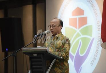 Sekjen Kemendes PDTT Anwar Sanusi menyampaikan paparan pada Workshop Pemanfaatan, Pengelolaan, dan Penyaluran Dana Desa di Bali. Anwar Sanusi mengatakan, Kemendes PDTT telah bekerjasama dengan stakeholder termasuk Kejaksaan Agung untuk melakukan sosialisasi pengawasan penyaluran dan penggunaan dana desa. Foto: Mugi/Kemendes PDTT