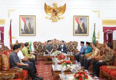 Pertemuan Gubernur Bengkulu Rohidin Mersyah bersama Direktur Utama PT Angkasa Pura II Muhamad Awaludin