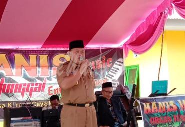 Kepala DPMD Bengkulu Selatan, Siswanto saat memberikan sambutan dalam acara lomba Desa
