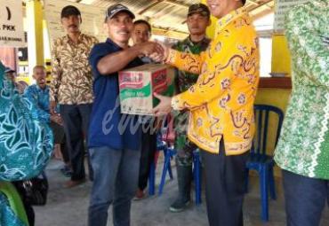 Penyaluran bantuan diserahkan oleh Sesda Bengkulu Selatan, Yudi Satria