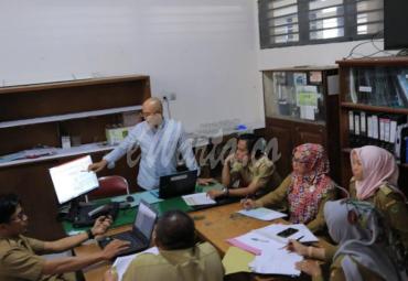 Hari pertama puasa, Gusnan lakukan sidak di sejumlah OPD
