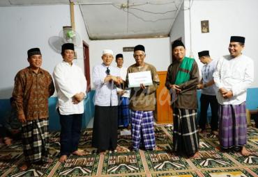 Bupati Bengkulu Selatan, Gusnan Mulyadi berserta rombongan lakukan safari Ramadhan di Tran Puding Kec. Pino