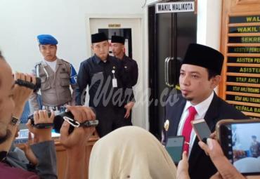 Wakil Walikota Bengkulu, saat memberikan keterangan kepada awak media