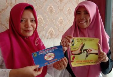 Pencegahan maraknya gratifikasi baik di sekolah maupun di Dinas Pelayanan Publik, Inspektorat Daerah Bengkulu Selatan memasang Stiker