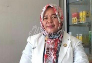 Bidang Advokasi dan Humas PD IAI Provinsi Bengkulu, Panti Yuniarti, Z, S.Far, M.Si, M.M, Apt