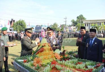 Gubernur Bengkulu (Dr. H. Rohidin Mersyah) hadiri upacara dan syukuran HUT Bhayangkara ke-73 di Polda Bengkulu