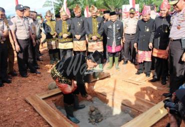 Bupati Benteng Dr. H Ferry Ramli peletakan batu pertama pembangunan gedung Polres