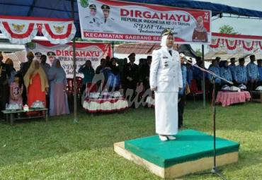 Camat Sabbang Selatan, Fatmawati Beddu Irup Upacara Bendera