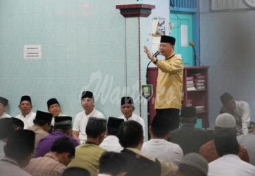 Gubernur Bengkulu saat menyampaikan tausiahnya