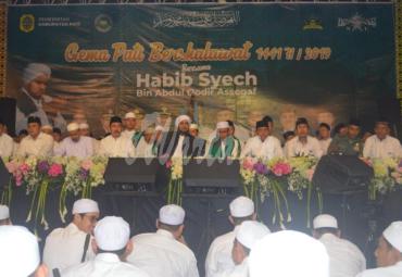 Dzikir akbar dan bersholawat bersama
