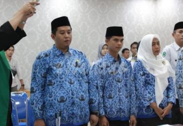 Pelantikan dan pengambilan sumpah jabatan 4 pejabat eselon IV Rumah Sakit Harapan dan Doa Kota Bengkulu, Kamis (24/10).
