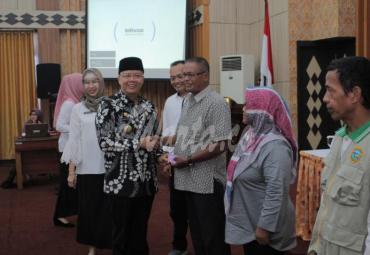 Gubernur Bengkulu (Dr. H. Rohidin Mersyah)