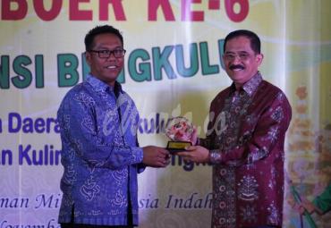 Direktur Utama Taman Mini Indonesia Indah (TMII) Mayjend (purn) Tanribali Lamo, menurutnya ke Provinsi Bengkulu memiliki banyak potensi dan ciri khas, ia berharap potensi ini dapat lebih ditampilkan kedepannya.