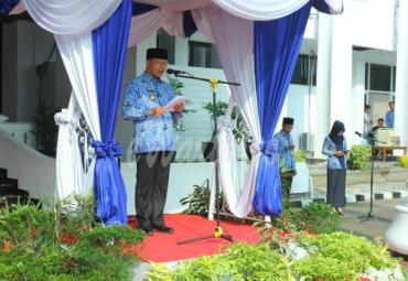 Gubernur Bengkulu saat menyampaikan amanat dalam Upacara HUT Korpri ke- 48, Sabtu (29/11).
