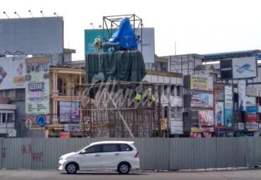 Foto monumen Fatmawati di Simpang Lima Kota Bengkulu.