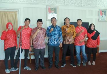 Pemerintah Provinsi Bengkulu akan mendukung atlet - atlet Bengkulu untuk ikut berpartisipasi, ia berharap mereka dapat mengharumkan nama Provinsi Bengkulu di kancah Nasional.