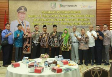 sosialisasi ini guna memperkenalkan tarif baru Bea Balik Nama Kendaraan Bermotor (BBNKB) dan Pajak Bahan Bakar Kendaraan Bermotor (PBBKB) di Provinsi Bengkulu yang surat edarannya telah dikeluarkan.