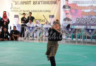 Asisten III Setda Provinsi Bengkulu Gotri Suyanto secara resmi membuka Kejuaraan Pencak Silat Persaudaraan Setia Hati Terate CUP Tahun 2020, Jumat (21/2).