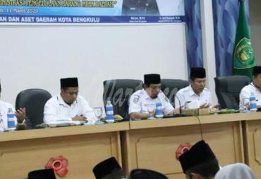 sosialisasi persiapan awal kegiatan inventarisasi BMD dalam rangka mewujudkan tertib adminisrasi pengelolaan BMD, di ruang Hidayah Kantor Walikota Bengkulu.