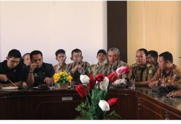 Hering bersama Forum Kades Bengkulu Tengah.