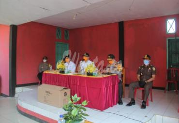 Menurut Rohidin, penanganan terhadap Covid-19, tidak hanya pada aspek penyakit dan penularannya saja tapi juga terhadap dampak sosial ekonomi masyarakat yang paling terasa saat ini.