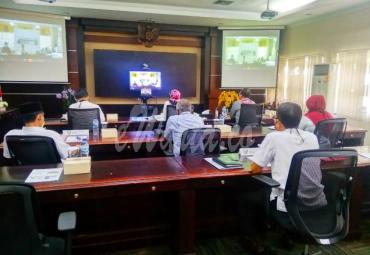 video conference Rapat Koordinasi Wilayah Tim Pengendalian Inflasi Daerah (TPID) Provinsi  se- Sumatera 2020 di Kantor Bank Indonesia Perwakilan Bengkulu, Rabu (22/4).