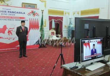 Peringatan Hari Lahir Pancasila yang setiap tahunnya diperingati setiap tanggl 1 Juni, pada tahun ini sedikit berbeda, karena upacara dilakukan melalui Virtual Meeting.