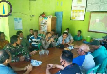 Perangkat dan Warga Desa Talang Panjang Kecamatan Ilir Talo, Seluma provinsi Bengkulu.